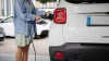 ¿Se puede cargar un coche eléctrico en un garaje comunitario? Guía completa ¿Se puede cargar un coche eléctrico en un garaje comunitario? Guía completa