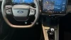 Volante y pantalla central Ford Puma ST-Line MHEV nuevo