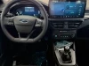 Volante y pantalla central Ford Focus ST-Line X 1.0 EcoBoost mHEV 125CV Km0