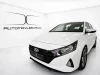 Vista del faro delantero del Hyundai I20 1.0 TGDI 74kW (100CV) Klass.