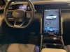 Volante y pantalla central Ford Explorer EV Premium 77kWh Km0