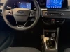 Volante y pantalla central Ford Tourneo Courier Active nuevo