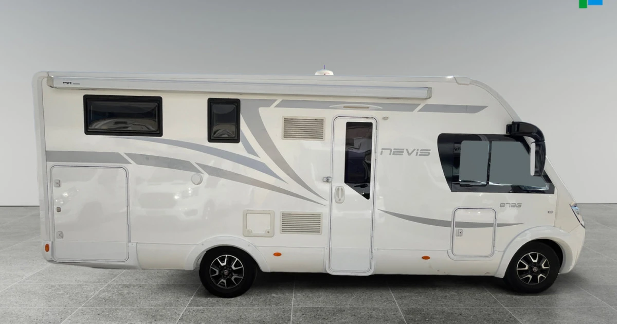 Autocaravana MCLOUIS NEVIS 873 Ocasión