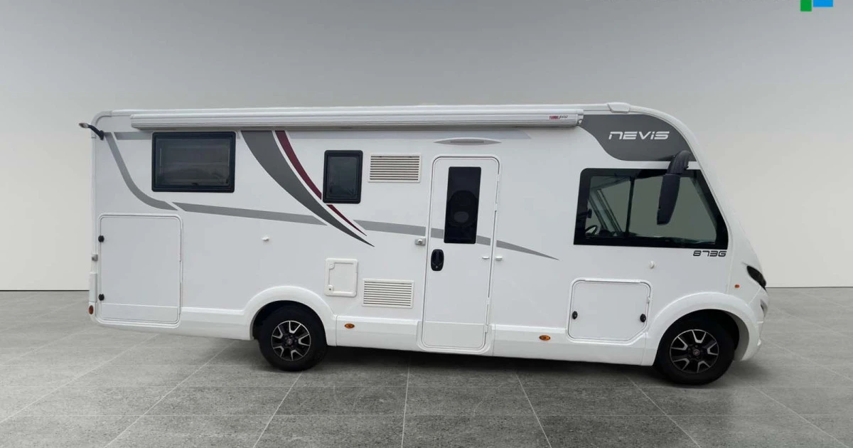 Autocaravana MCLOUIS NEVIS 873 Ocasión