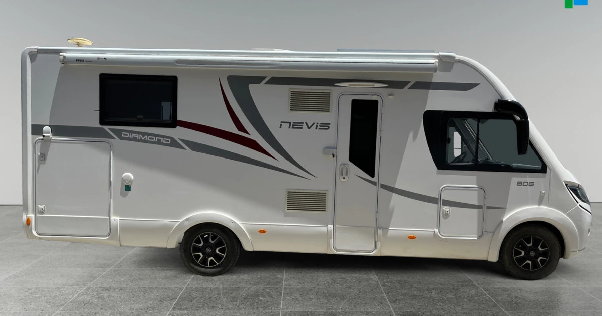 Autocaravana MCLOUIS NEVIS 80 Ocasión