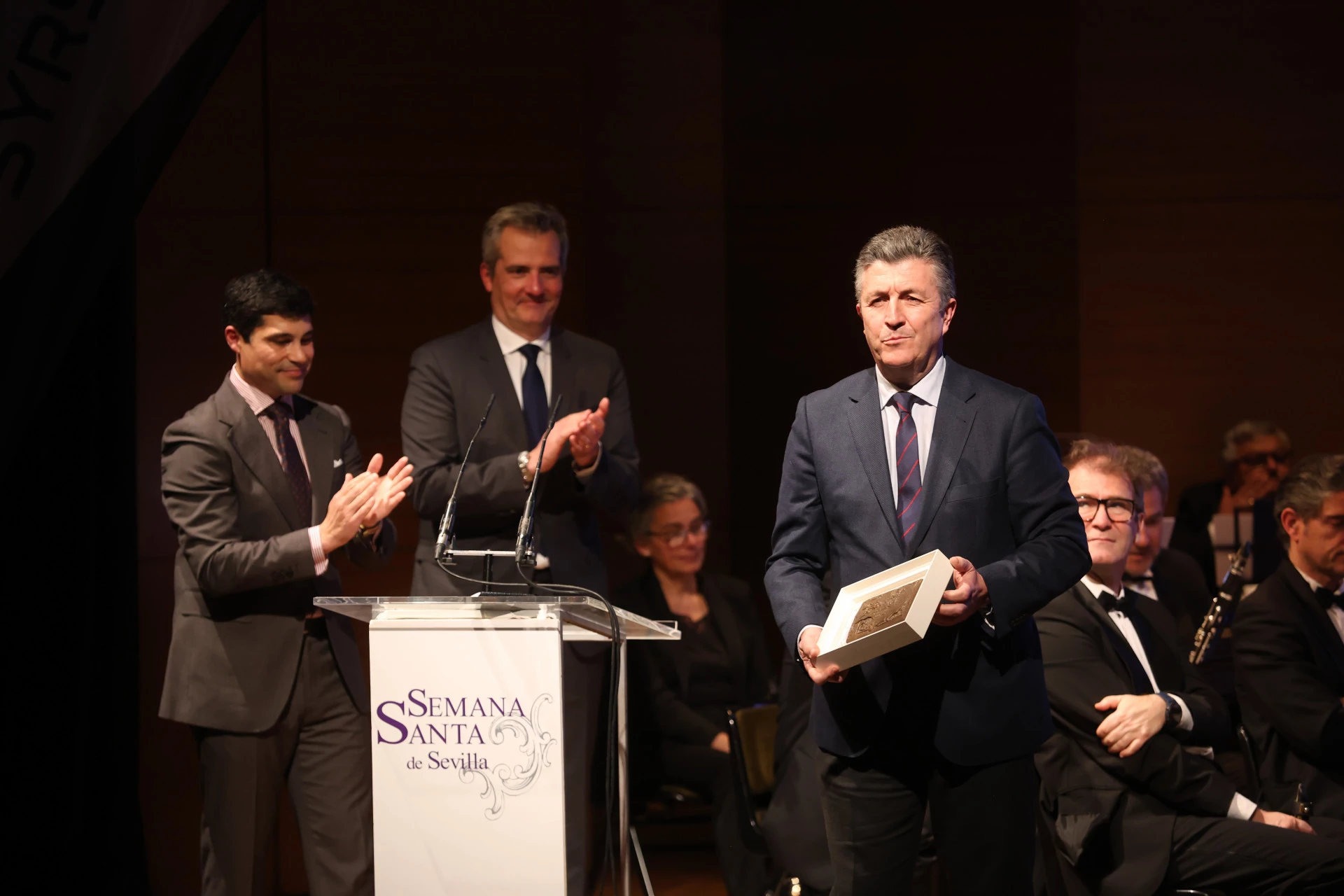 SYRSA entrega el Premio Especial Semana Santa a la Hermandad del Cachorro