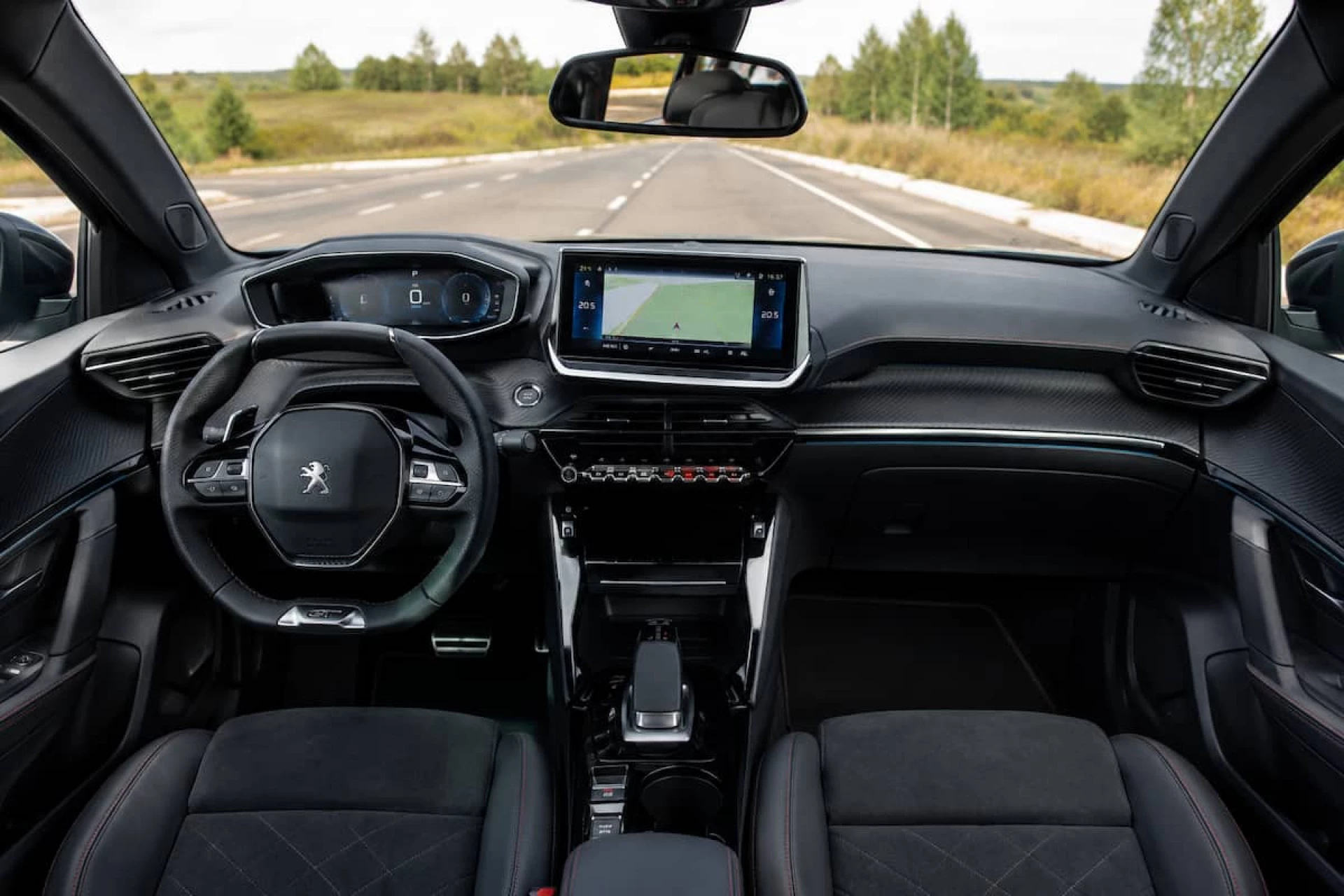 Qué es el cockpit de un coche y su importancia