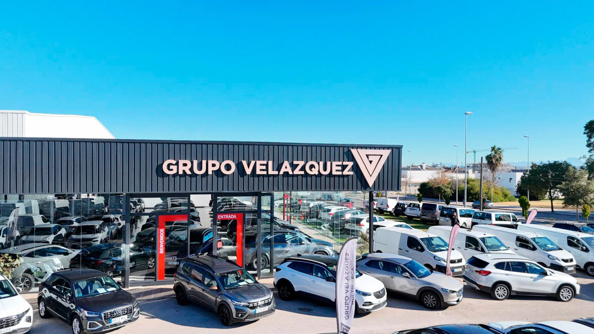 Servicio multimarca especializado en <br><strong>Renault y Dacia en Lebrija (Sevilla)</strong>