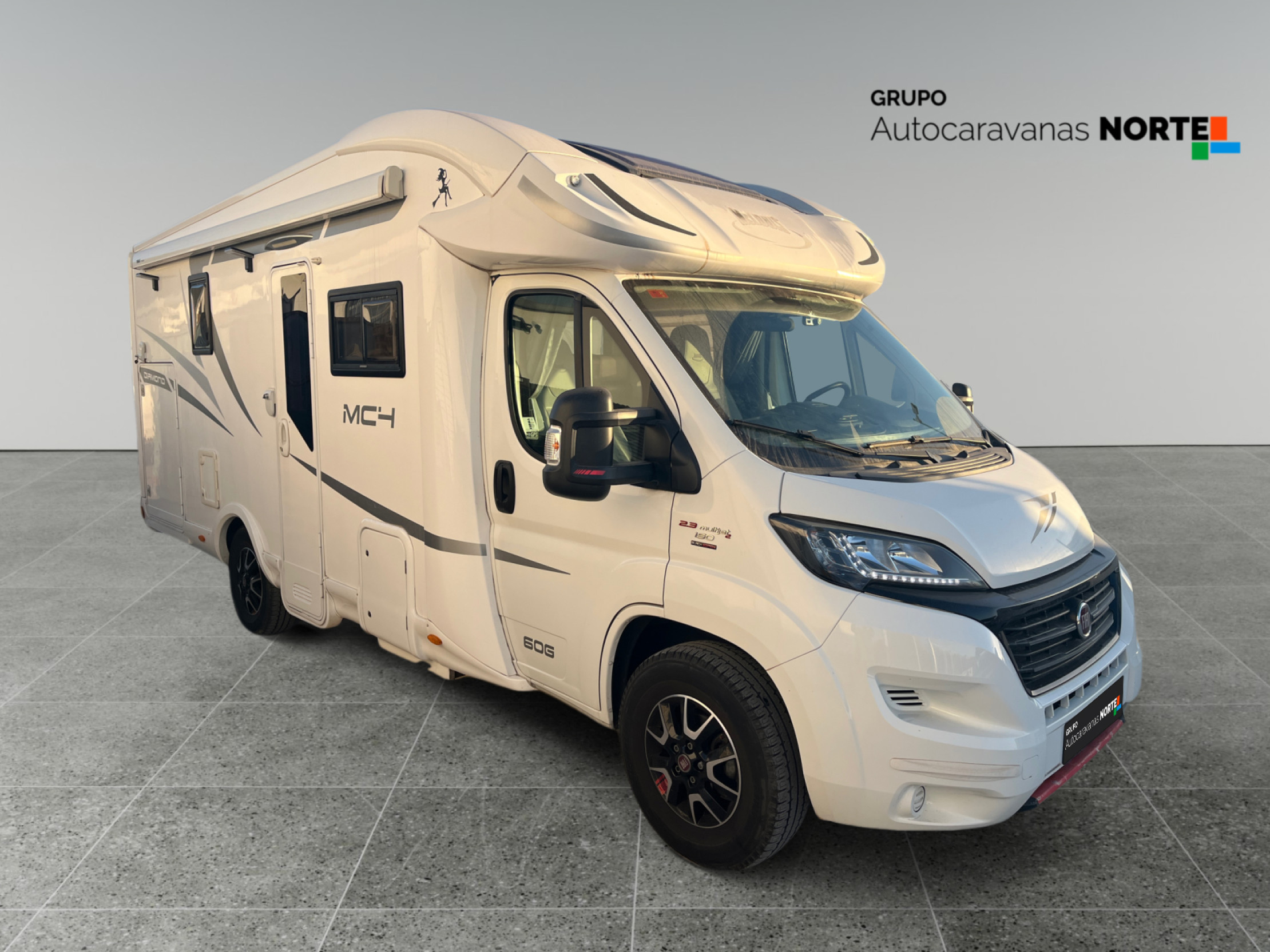 Autocaravana MCLOUIS MC4 MC4 60 DIAMOND Ocasión