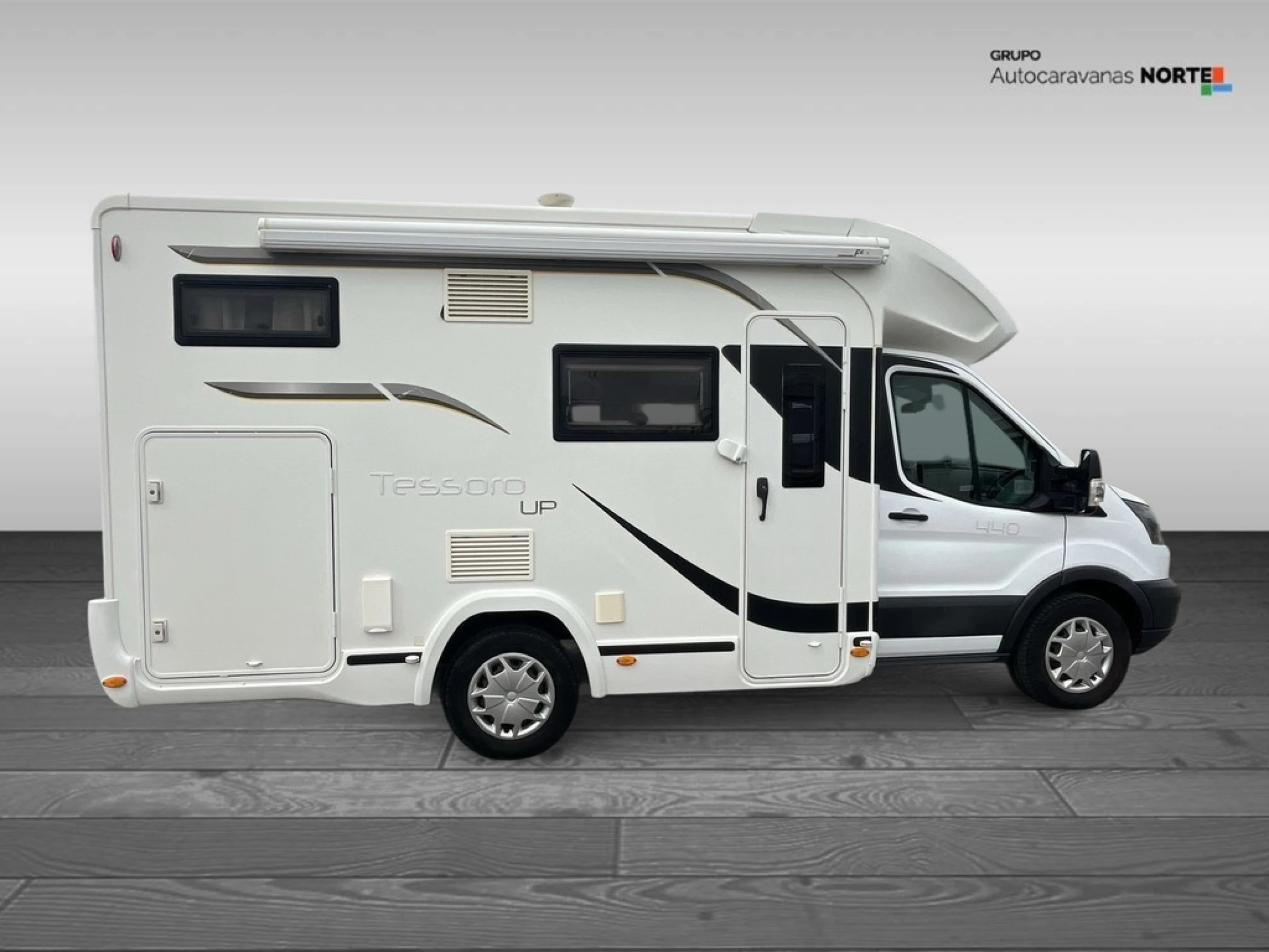 Benimar Tessoro 440 Ford