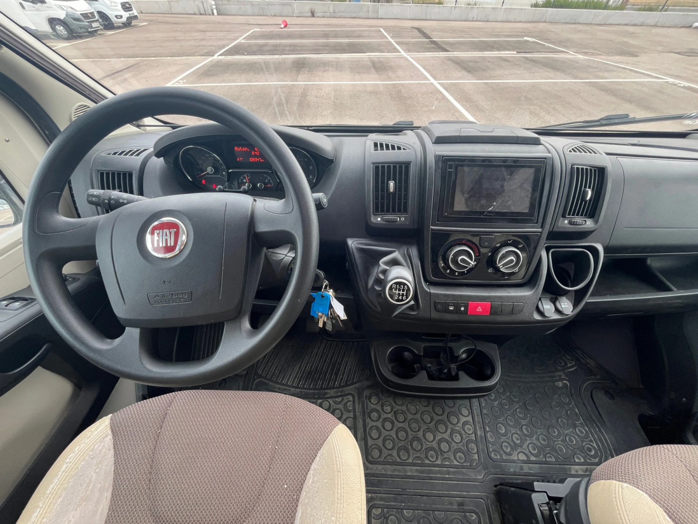 Adria Matrix M 670 SL Citroen - foto 10