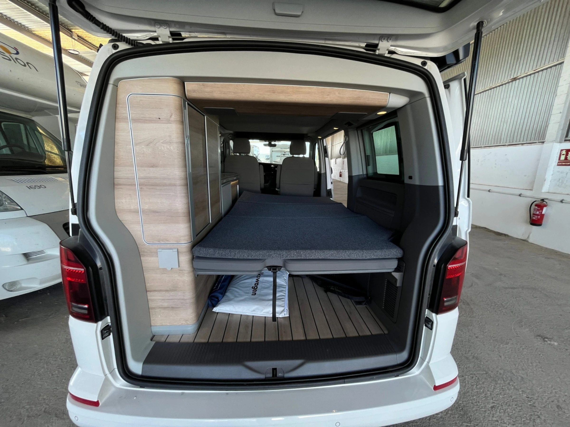 Volkswagen California Ocean - foto 14