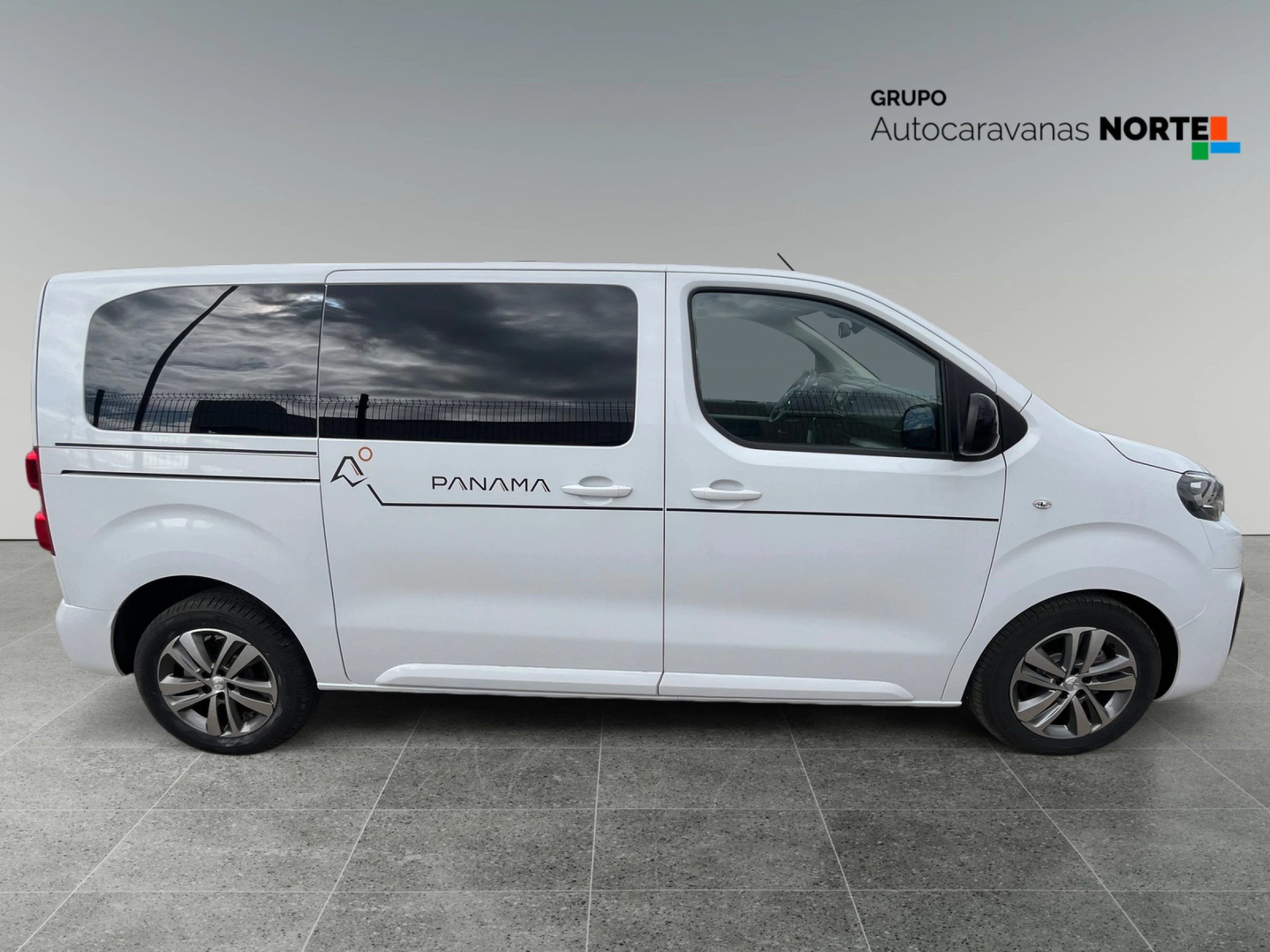 Panama Urban 9 Peugeot
