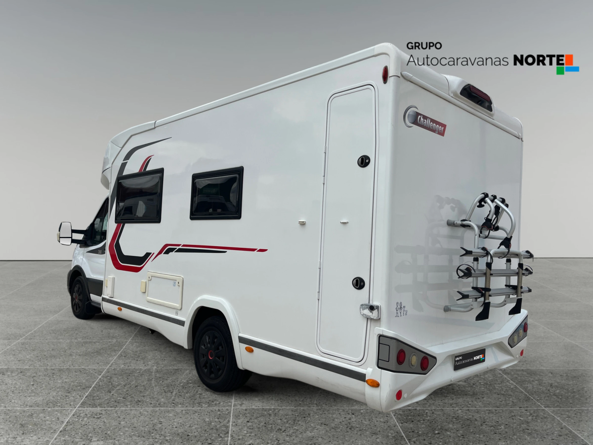 Challenger 260 Start Edition Ford - foto 5