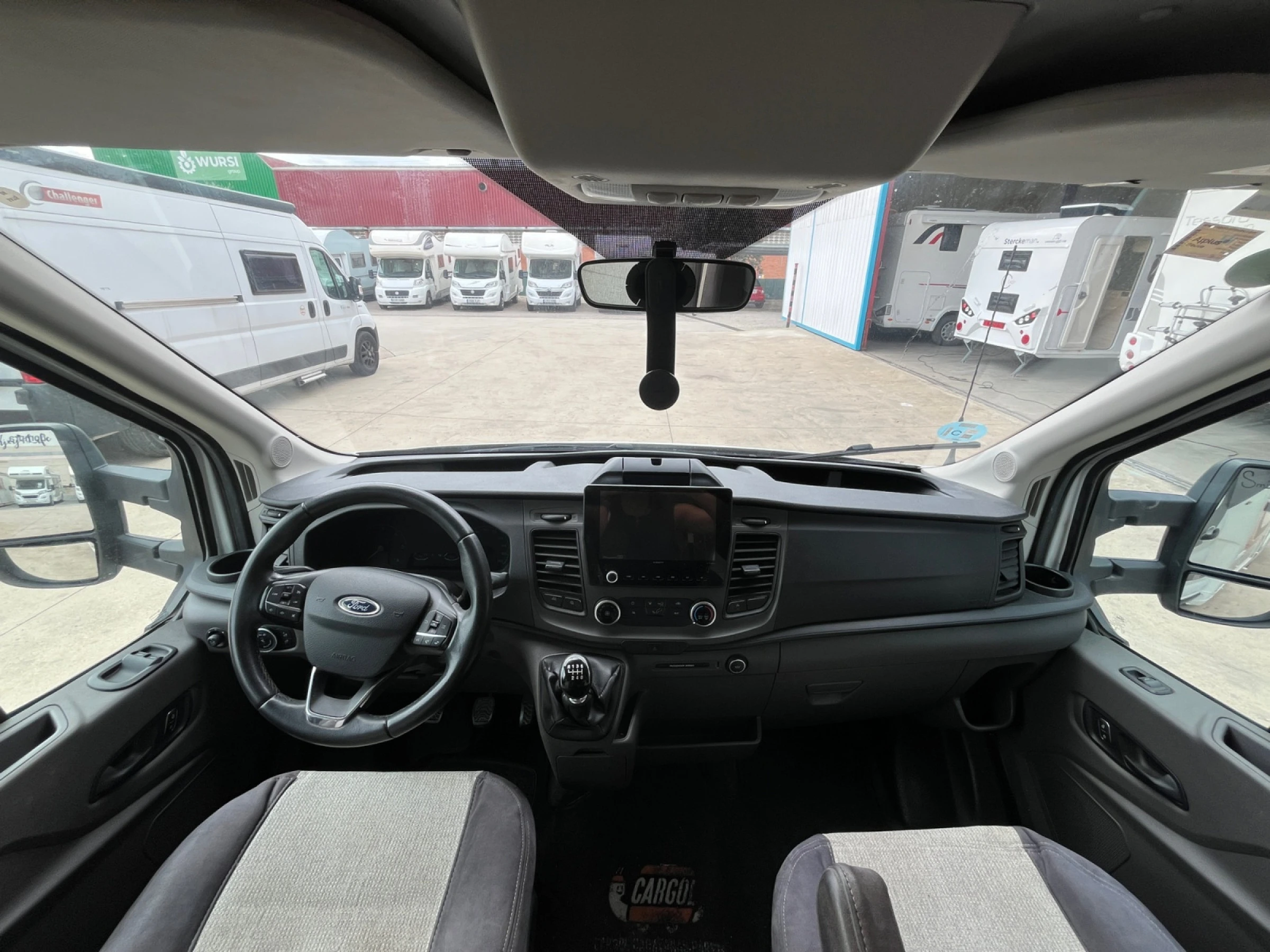 Challenger 260 Start Edition Ford - foto 10