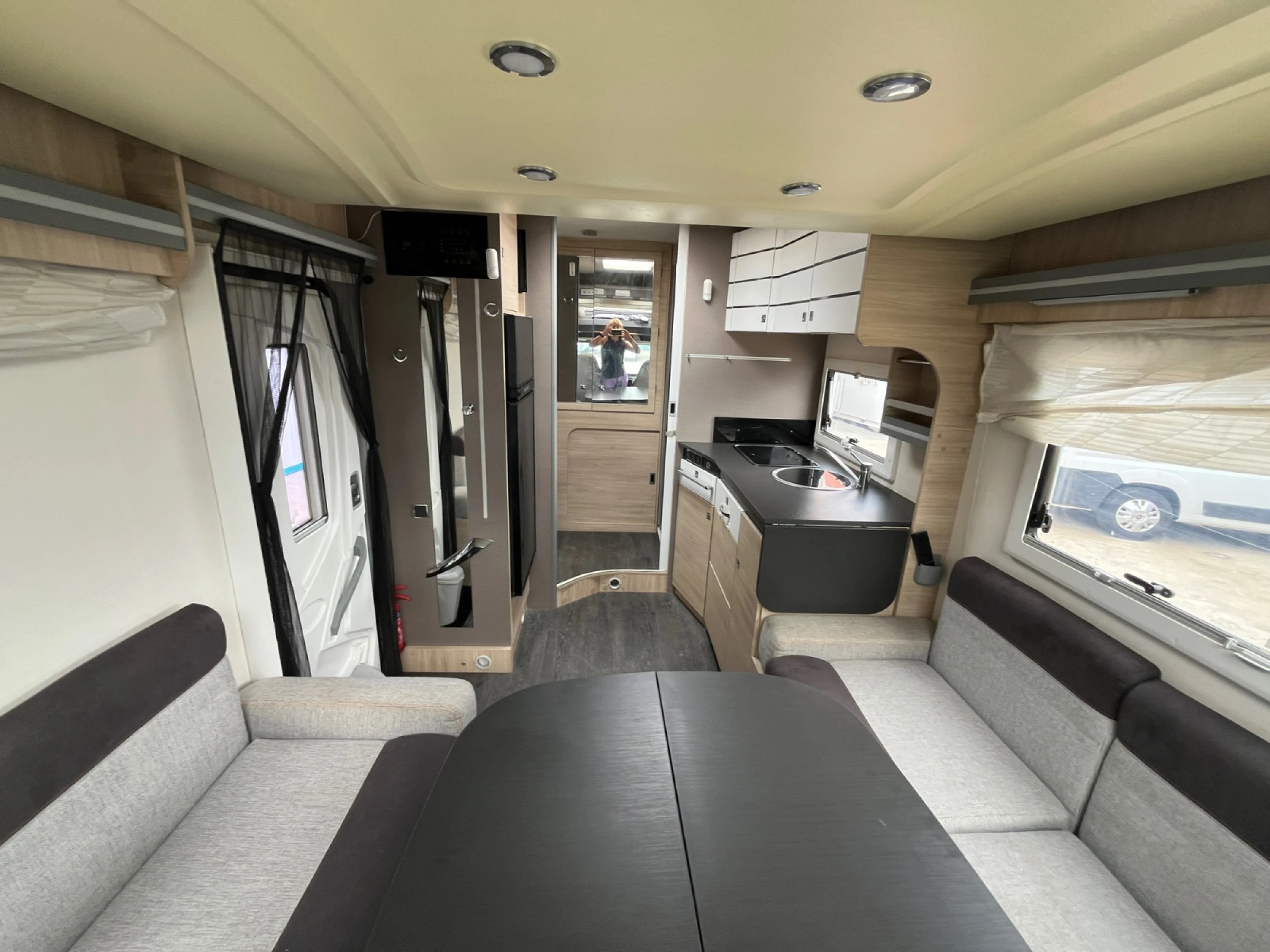 Challenger 260 Start Edition Ford - foto 11
