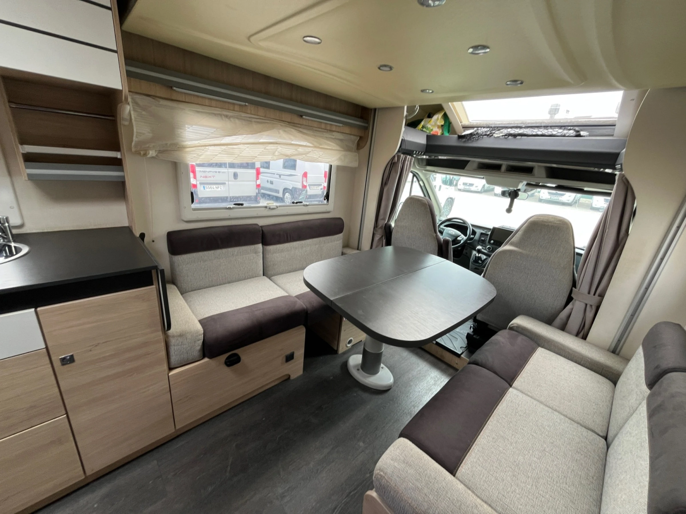 Challenger 260 Start Edition Ford - foto 13