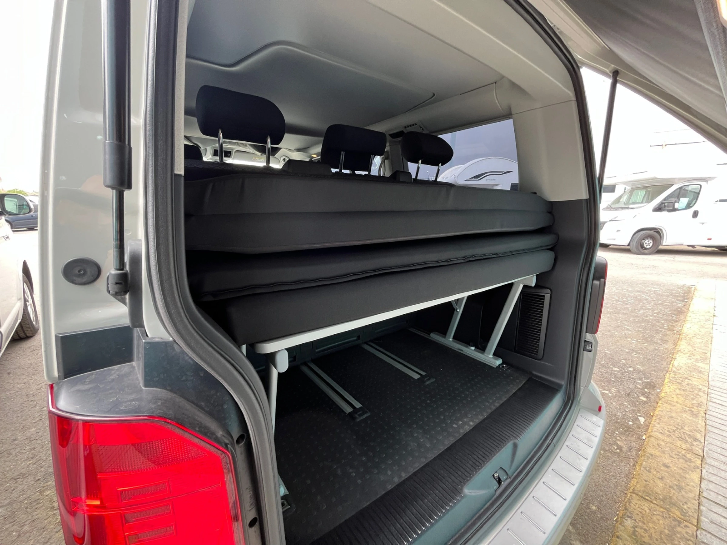 Volkswagen California Beach - foto 13