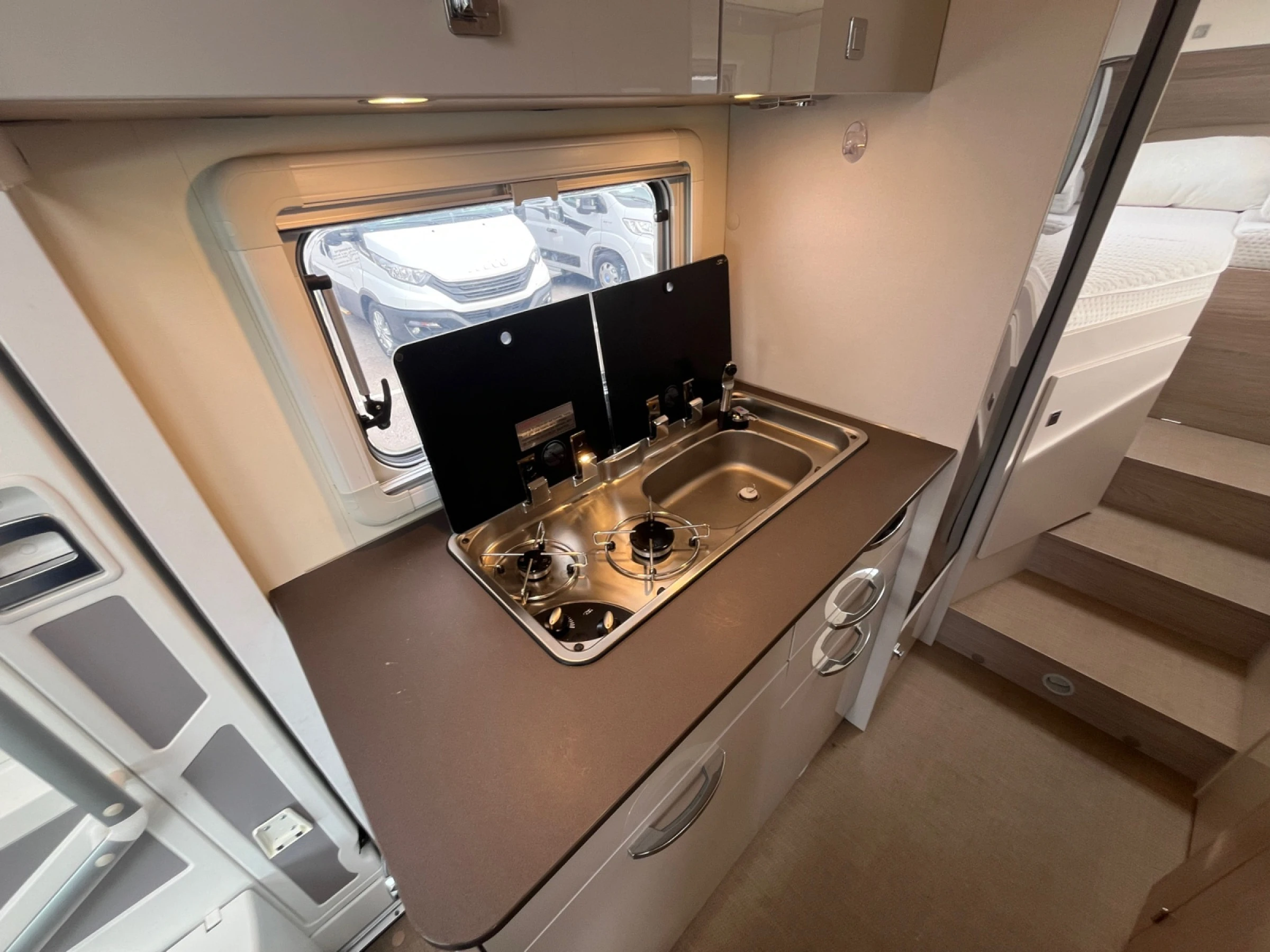 Bürstner Lineo T690 Ford - foto 12