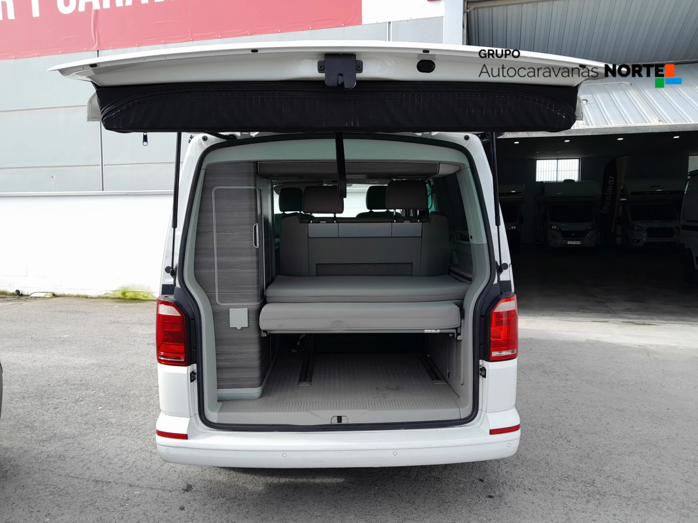 Volkswagen California Ocean - foto 12