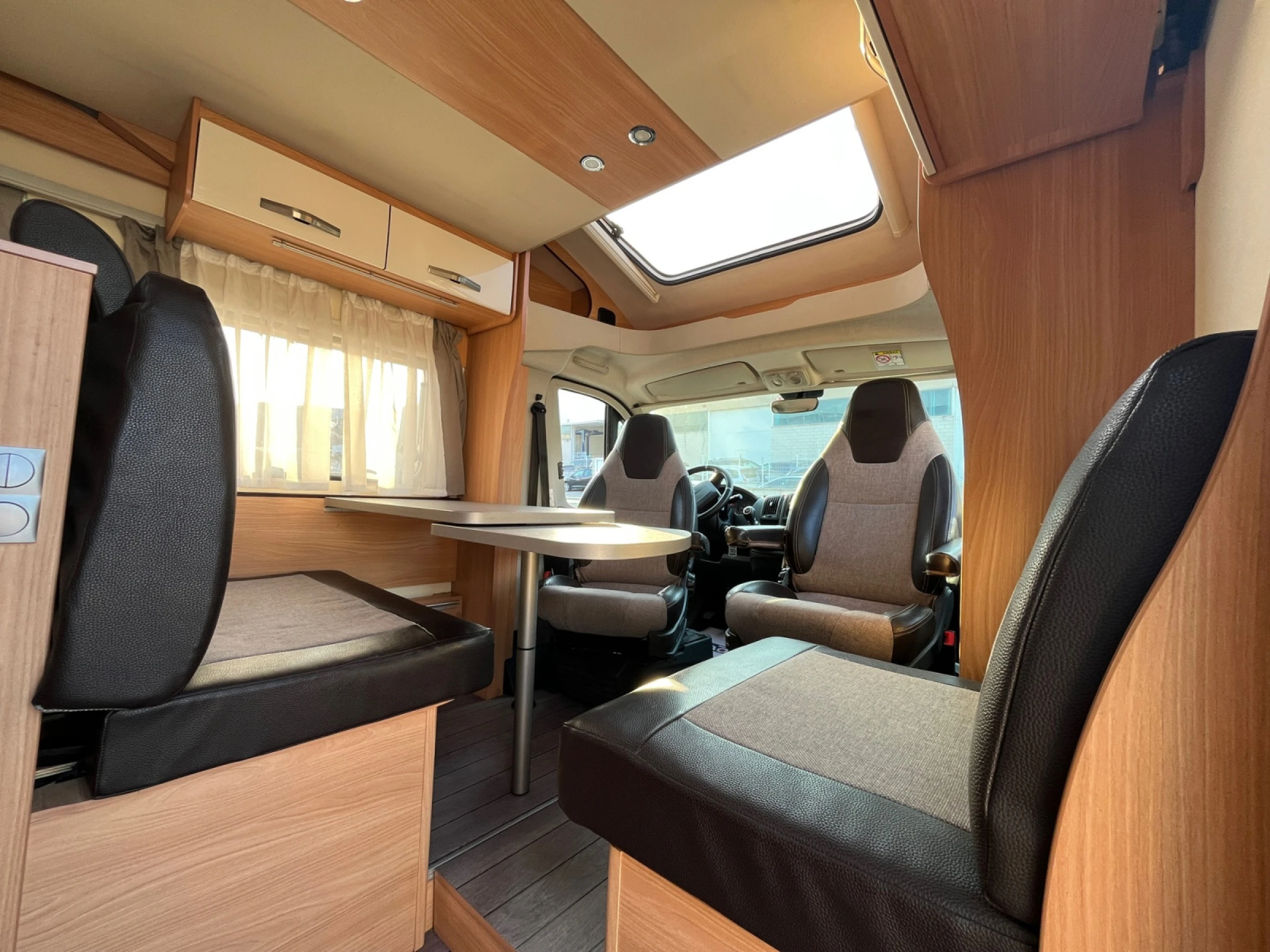 Knaus Orange Camper Camp R66 Peugeot - foto 12