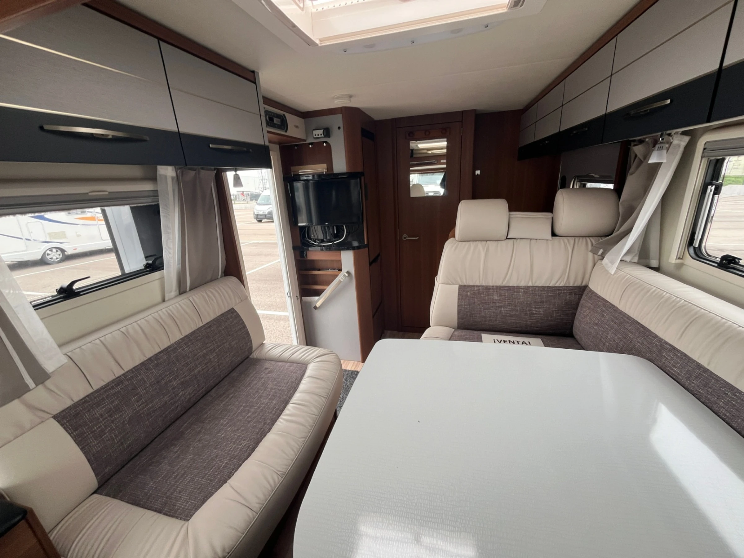 LMC I585 Explorer Sport Fiat - foto 10