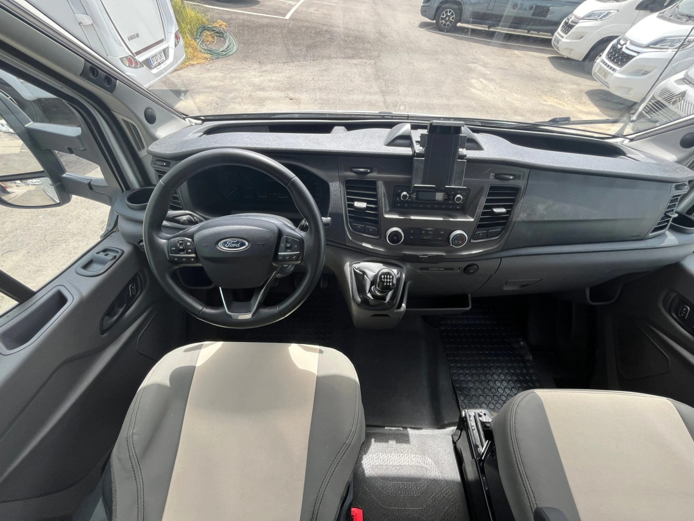 Roller Team Kronos 284 TL Ford - foto 10
