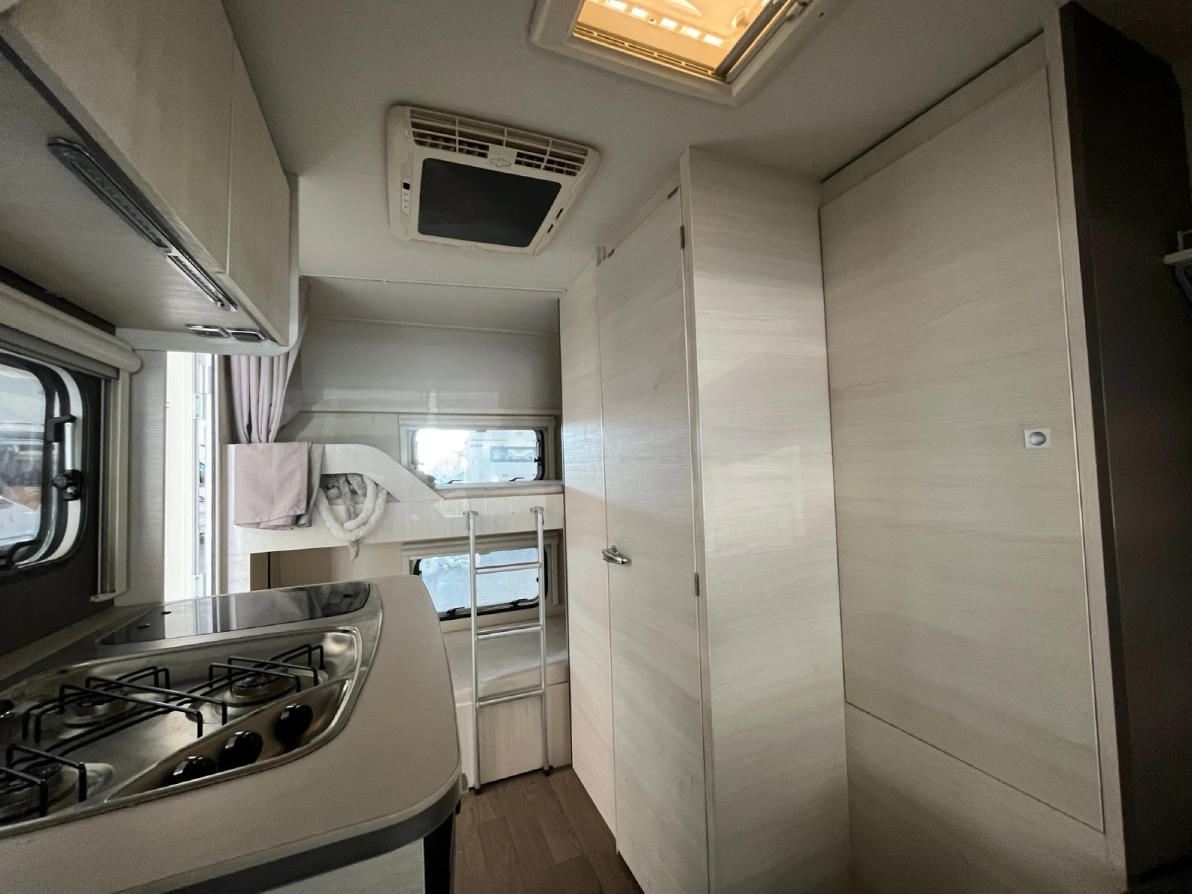 Caravelair Antares 376 - foto 10