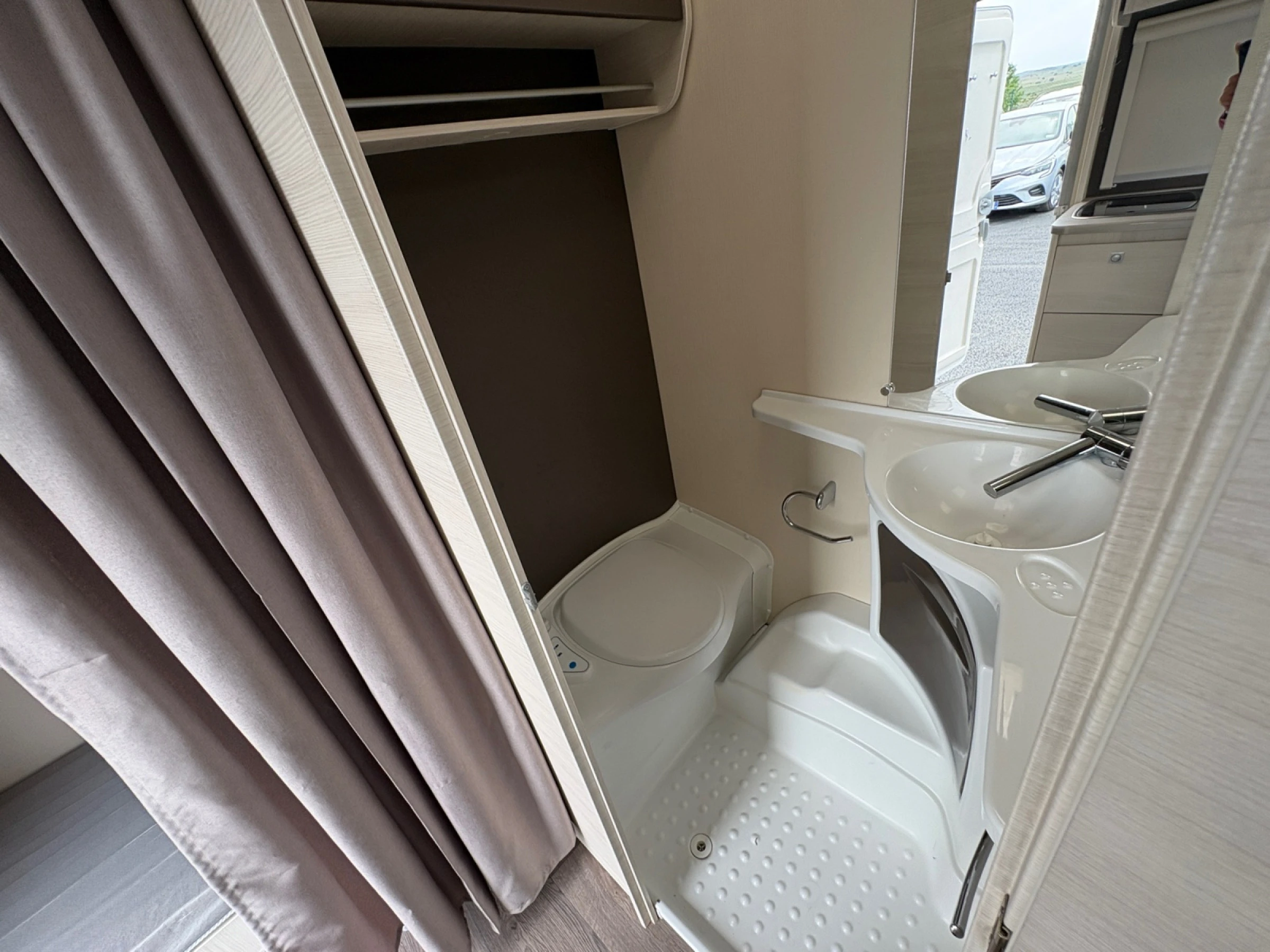 Sterckeman LMC Starlett 370 CE - foto 8