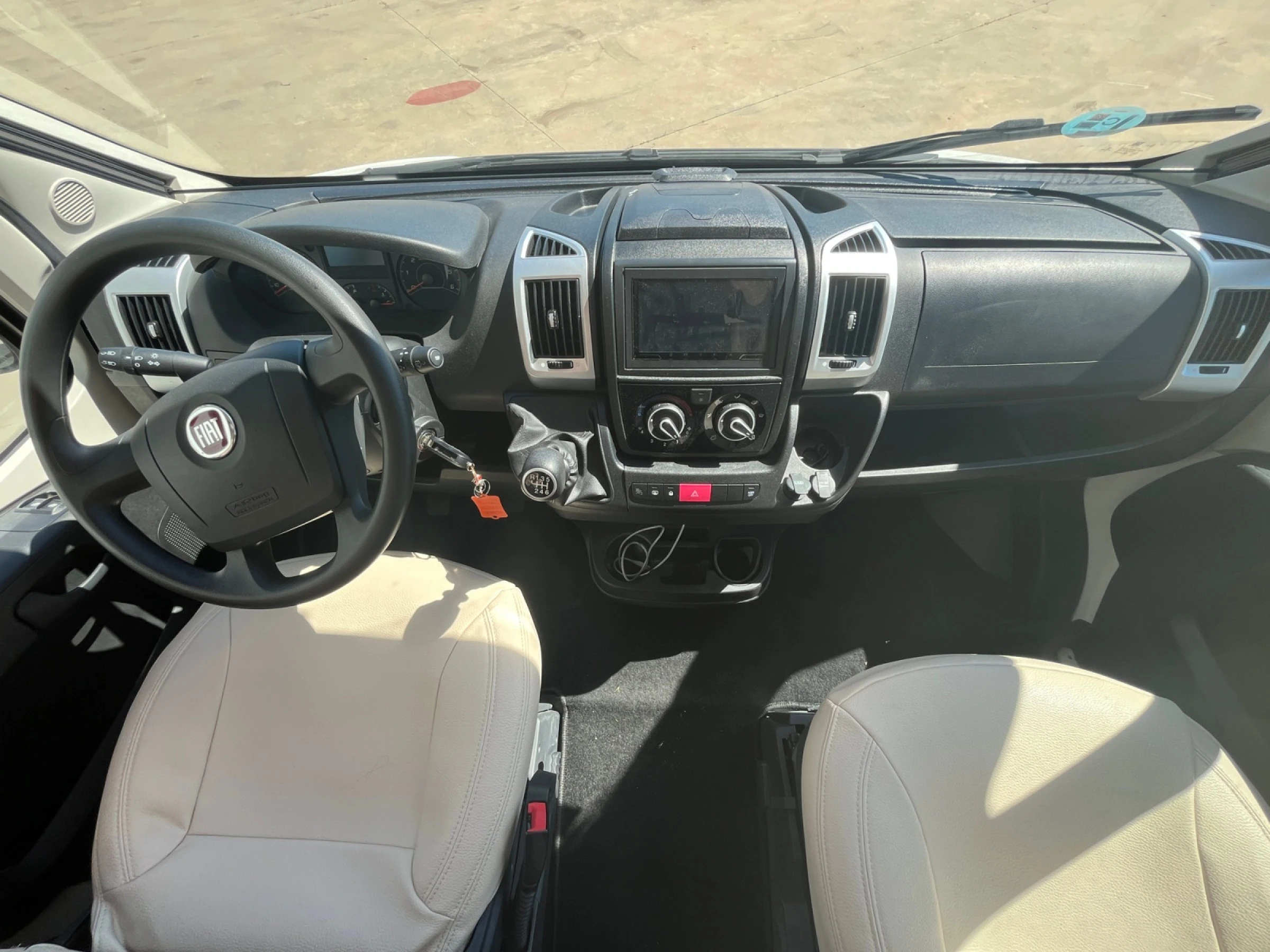 Challenger 396 Premium Fiat - foto 9