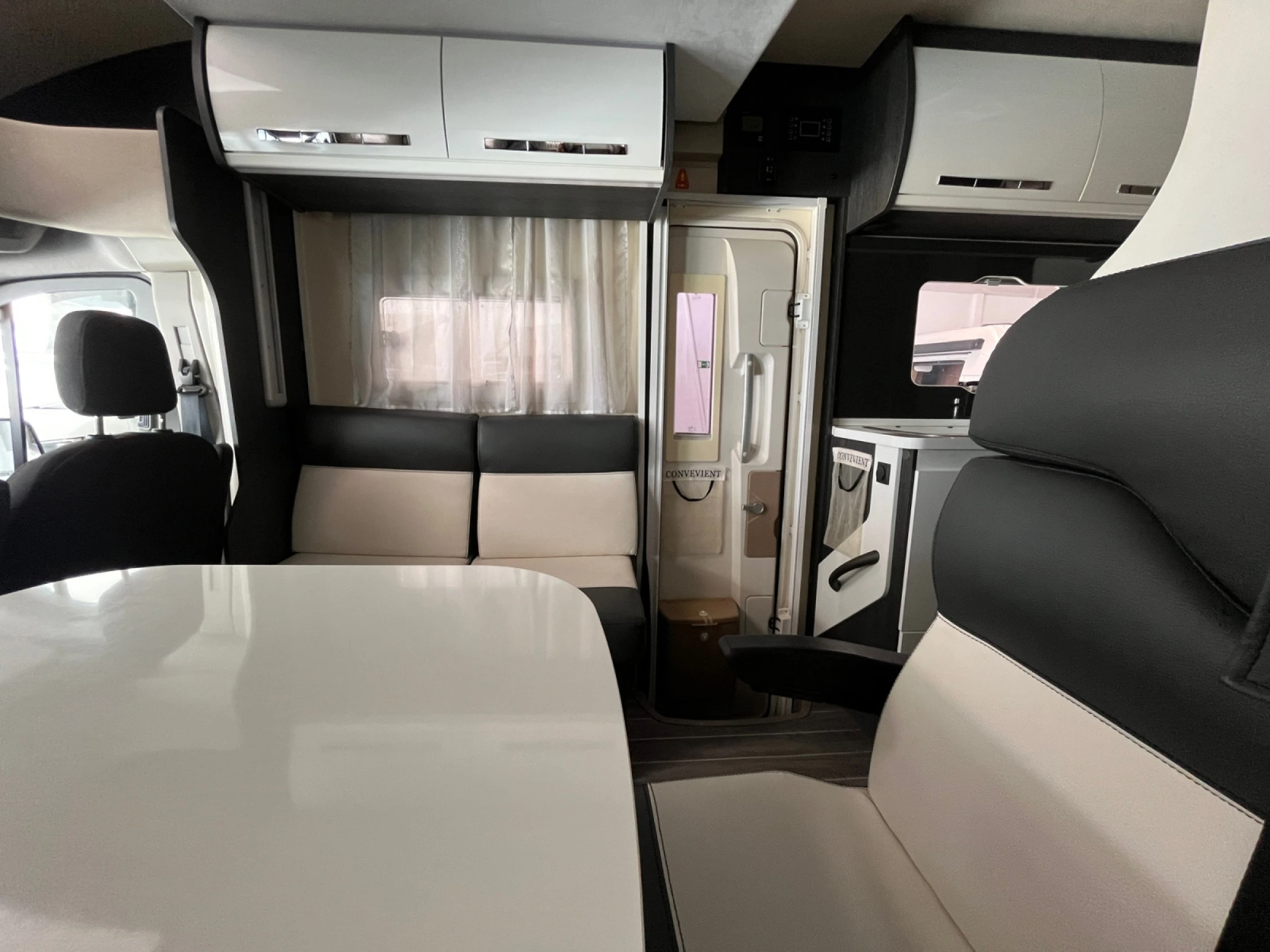 Roller Team Kronos 298 TL Ford - foto 12