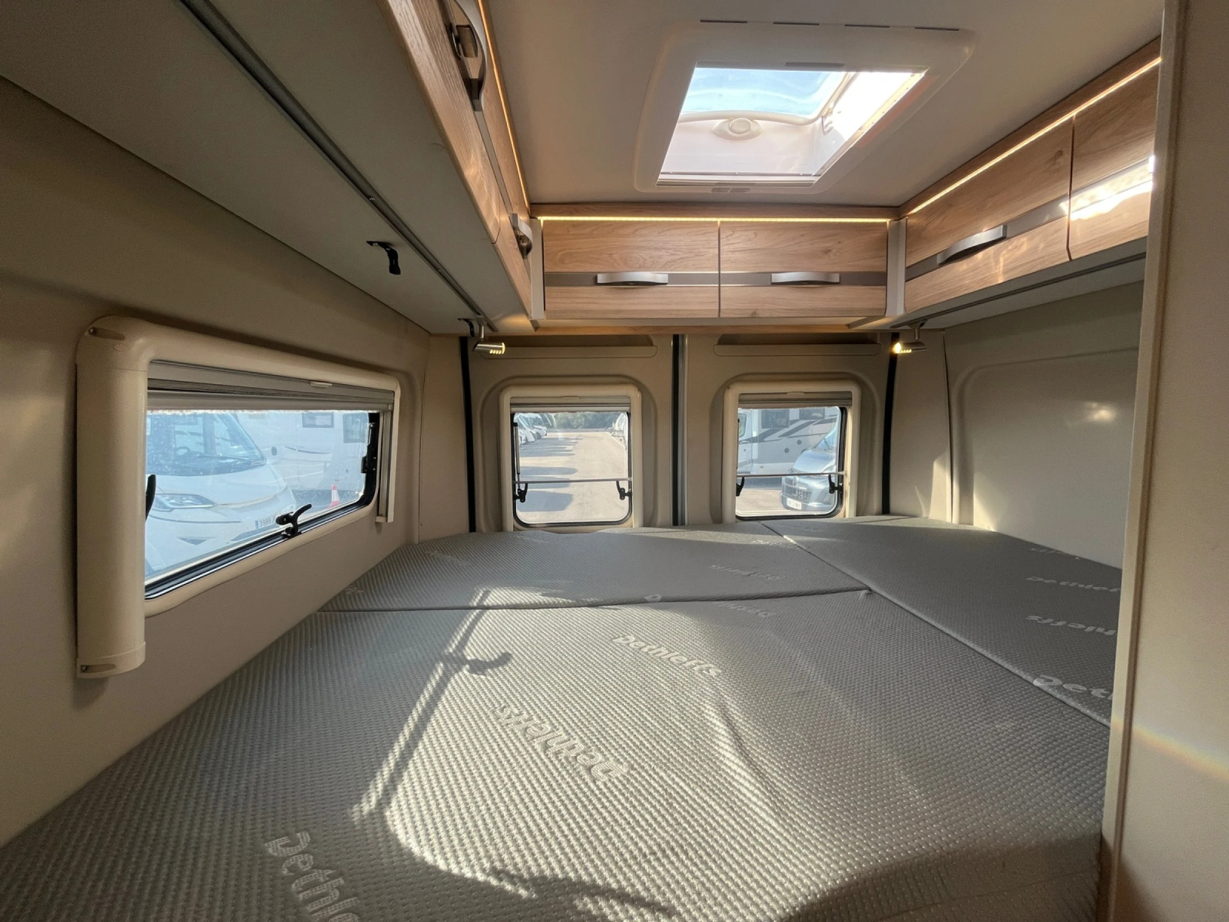 Dethleffs Globetrail 600DB Fiat - foto 15