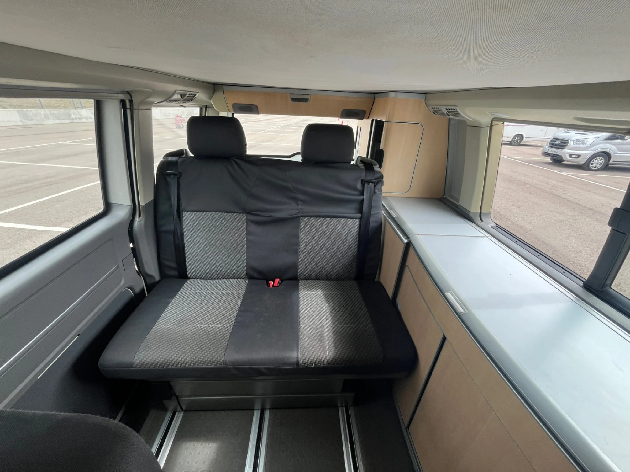 Volkswagen California - foto 11