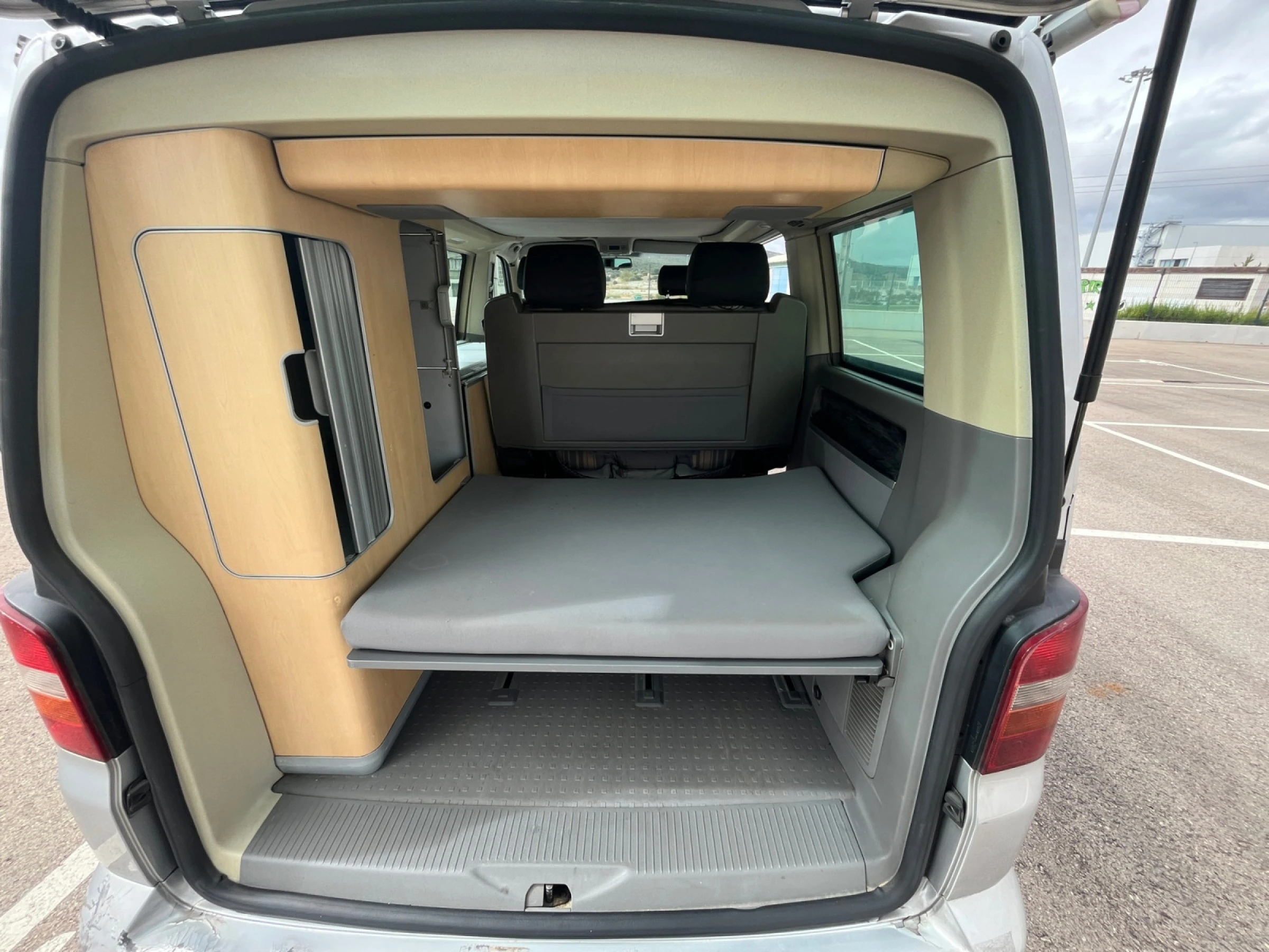 Volkswagen California - foto 12