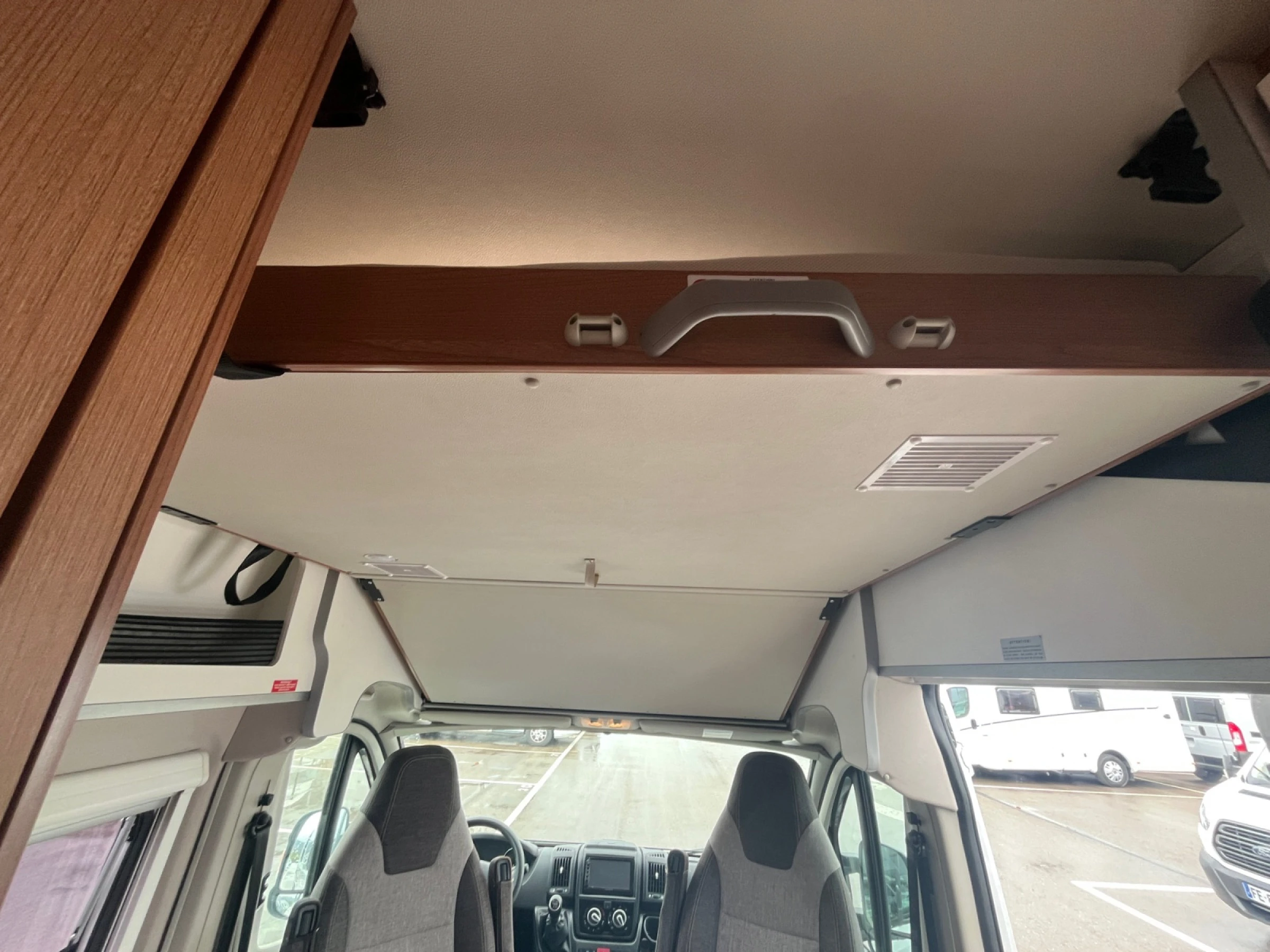 Weinsberg R47 Carabus 50 Aniversario Ford - foto 13
