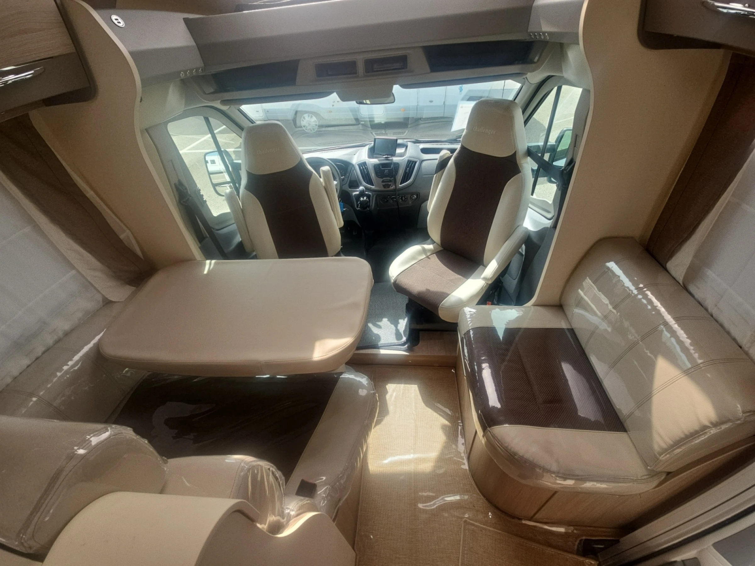 Challenger 398 EB Ford - foto 10
