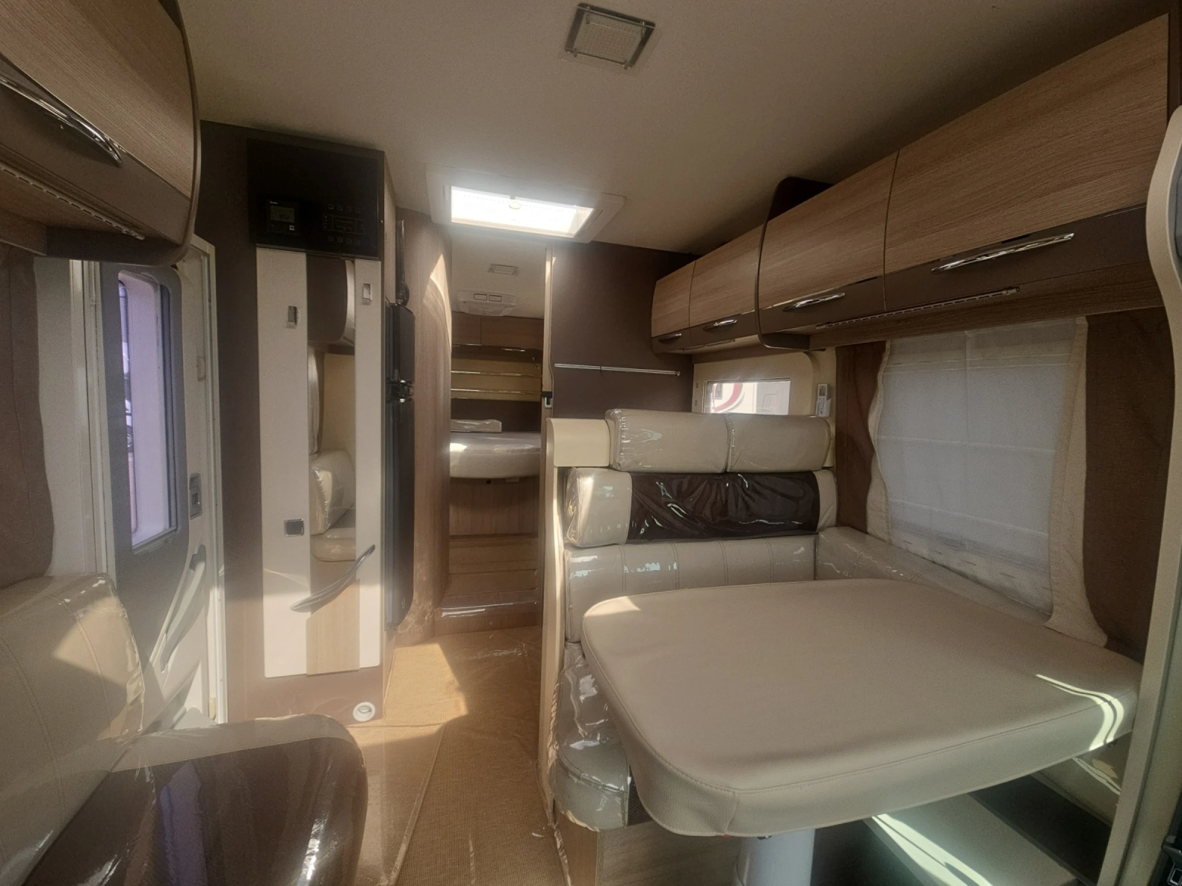 Challenger 398 EB Ford - foto 11