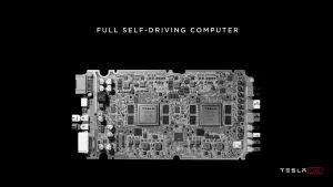 Elon Musk muestra el nuevo «ordenador» que permitirá a Tesla alcanzar la conducción autónoma