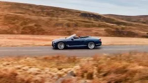 Bentley Continental GT Speed Convertible 2021, 335 km/h a cielo abierto