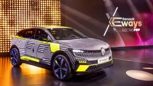 El Renault MeganE llegará durante el año 2022