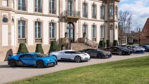 6 Bugatti y 30 millones de euros: la foto de familia más cara