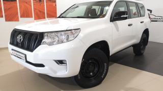 Toyota Land Cruiser 2.8 D-4D GX 7 plazas - foto 3