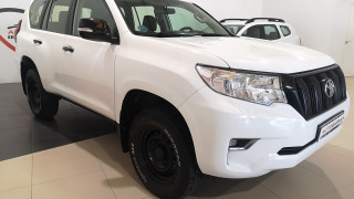 Toyota Land Cruiser 2.8 D-4D GX 7 plazas - foto 5