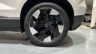 Volvo EX30 Single Motor Extended Range Plus - foto 11