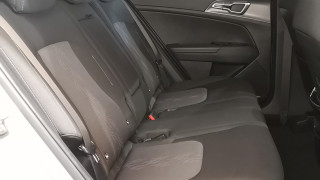 Kia Sportage 1.6 T-GDi HEV Drive 4x2 - foto 10