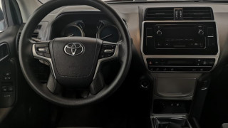 Toyota Land Cruiser 2.8 D-4D GX - foto 11
