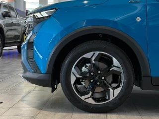 Detalle llanta Ford Tourneo Courier Active 1.0 EcoBoost Km0
