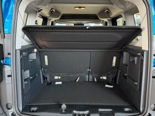 Maletero abierto Ford Tourneo Courier Active Km0 – capacidad de carga