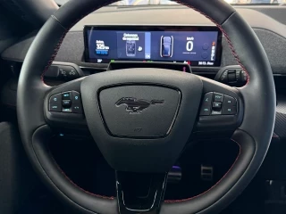 Volante multifunción Ford Mustang Mach-E Premium AWD Rango Extendido nuevo
