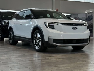 Ford Explorer EV CX740S Premium R. Ext. RWD 77kWh 286CV Km0 – vista trasera completa